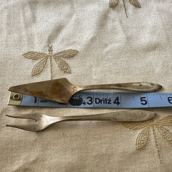 Vintage Meriden Silverplate Co. First Lady 2 Piece Pickle Fork & Cheese Spreader - Picture 8 of 8